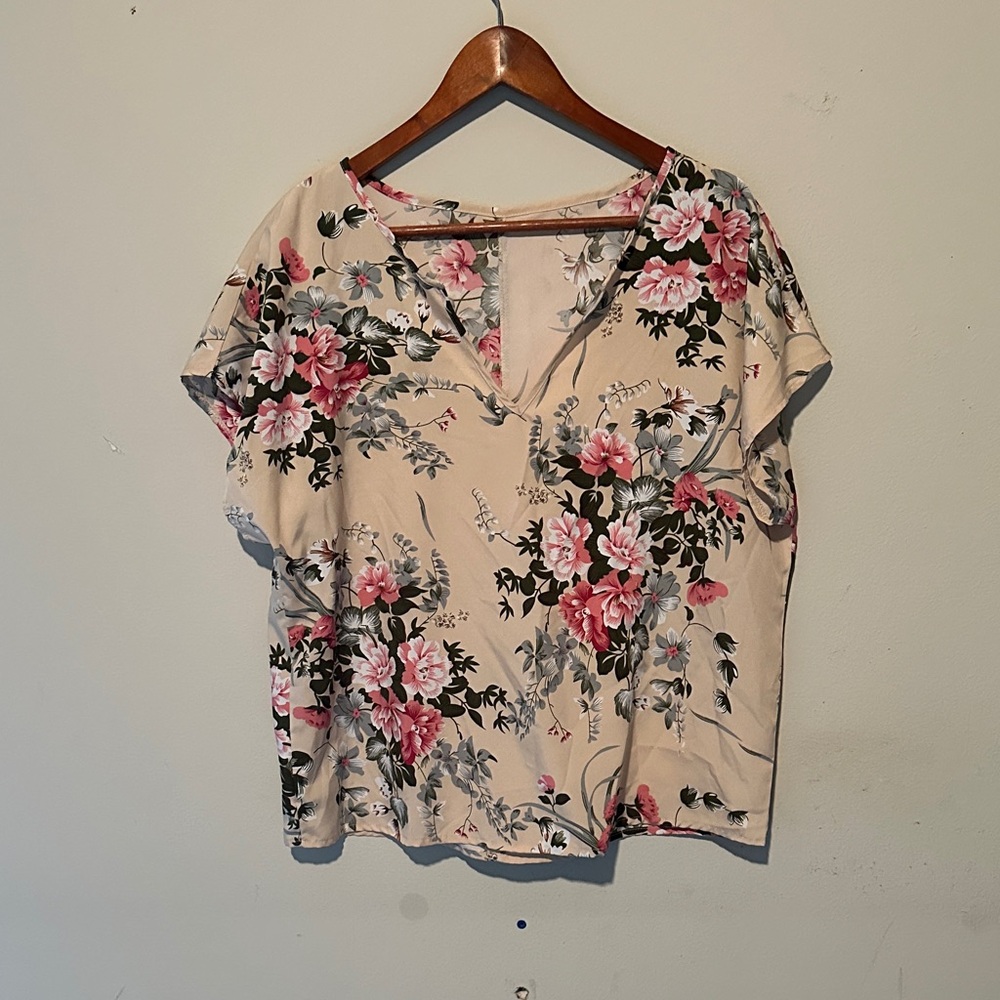 SHEIN Floral Blouse with Pink and Cream Tones